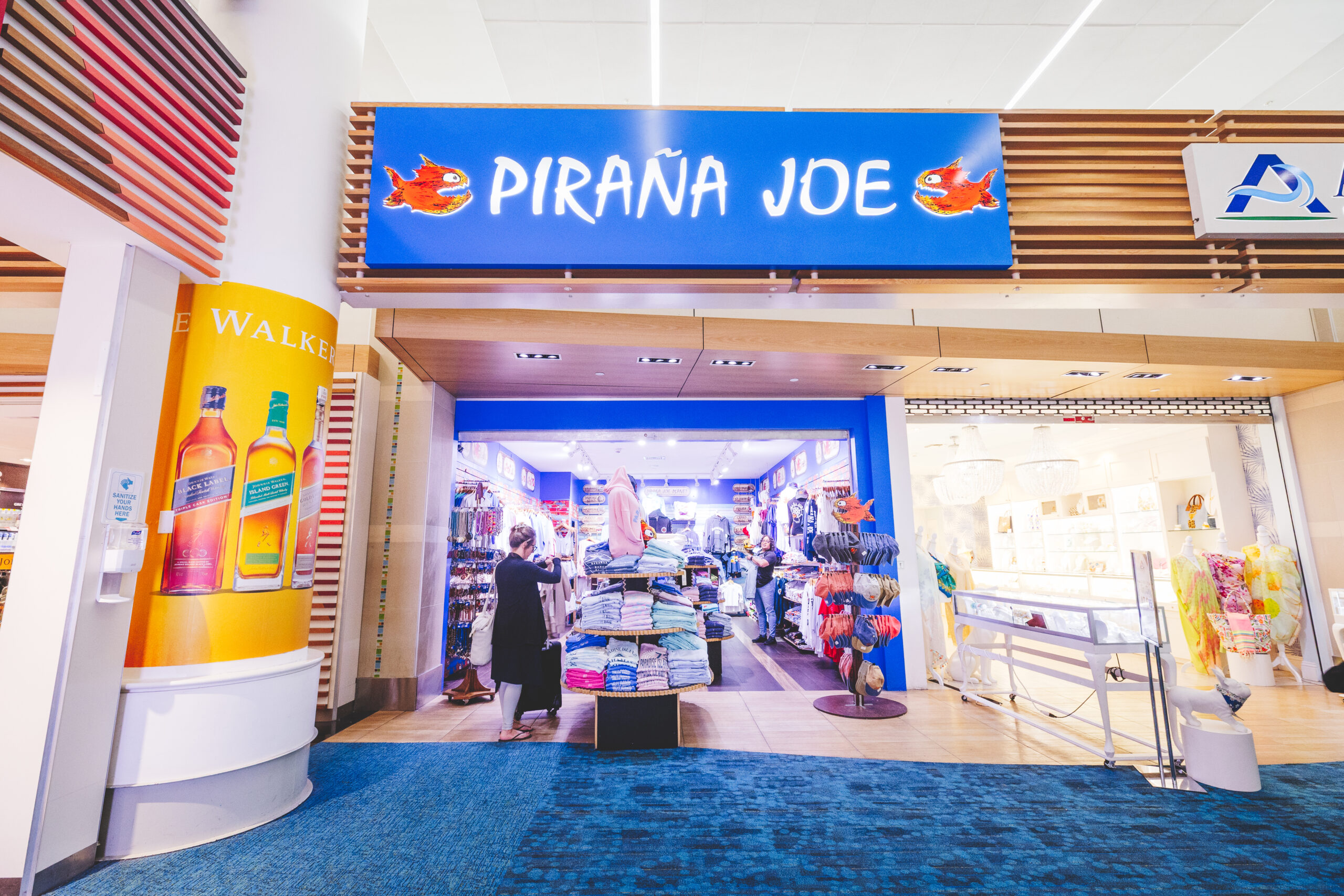 The front of the Pirana Joe store.